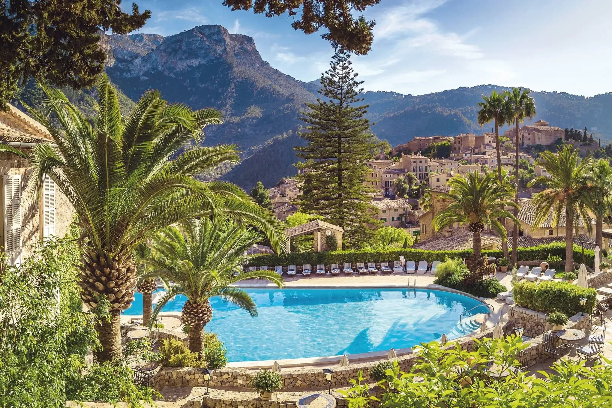 Hotels & Stays